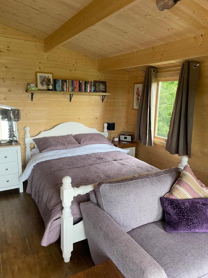 Cosy Cabin In Annie'S Meadow West Meon Exterior foto